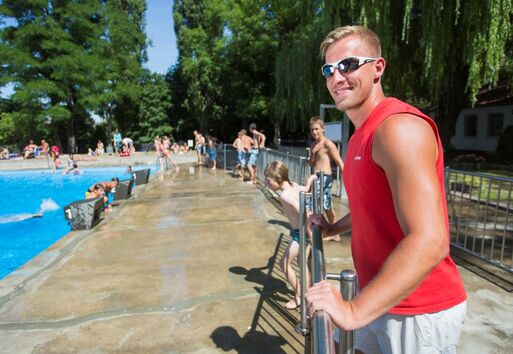 Bild vergr&ouml;&szlig;ern: Fachangestellter f&uuml;r B&auml;derbetriebe