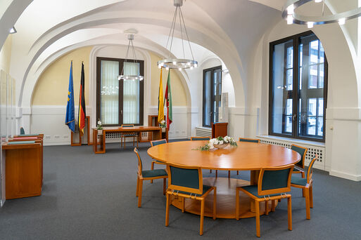 Bild vergr&ouml;&szlig;ern: Der Eike-von-Repgow-Saal im Alten Rathaus zu Magdeburg