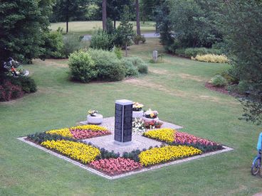 Urnengemeinschaftsgrabst&auml;tten mit Namenskennzeichnung (UGG)