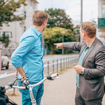 Bild vergr&ouml;&szlig;ern: AcceleRAD-Projekt: Umsetzung gesch�tzter Radstreifen auf Gro�er Diesdorfer Str. gestartet