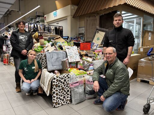 Spenden�bergabe Fessnapf