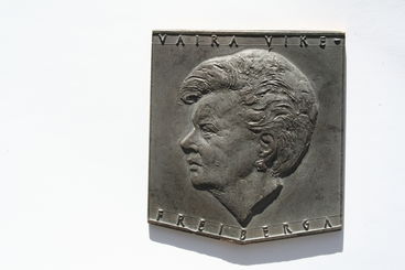 Vaira Vike-Freiberga